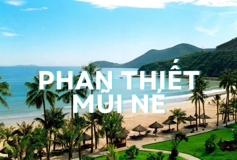 Sunlit beach in Phan Thiết–Muine with palm trees, clear blue sky, and hills in the background; bold white text overlay reads 'PHAN THIẾT MUINE'.